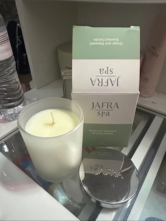JAFRA Spa Ginger & Seaweed Scented Candle - White and Silver