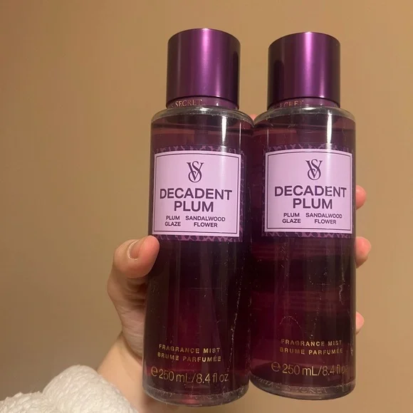 Victoria’s Secret DECADENT PLUM mist set