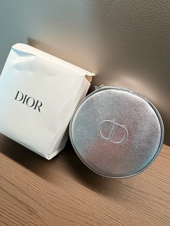 Dior GWP Silver Round Makeup Pouch Vanity Case 2025 Limited Edition
