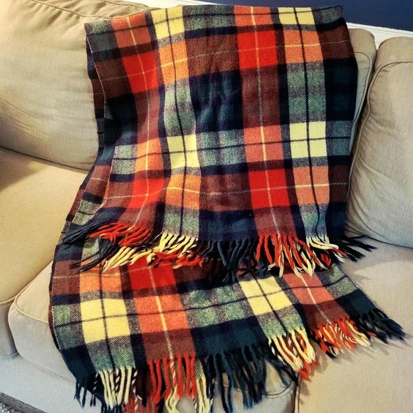 Vintage Troy Robe Wool Tartan Plaid Stadium Throw Blanket Fringe 54x77
