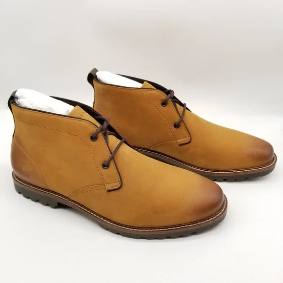 Cole Haan Men‎ Midland Lug Chukka Boots Sz 9.5  Nubuck Golden Brown Lace Up City