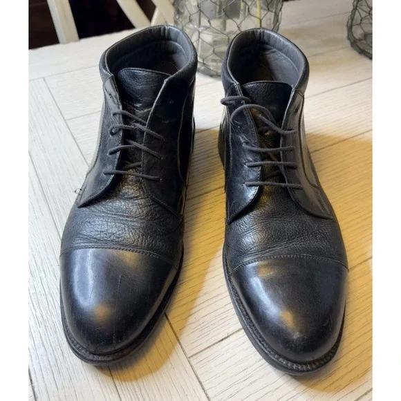 Johnston & Murphy Cellini black deerskin ankle Chukka boots made in Italy. 10 M‎
