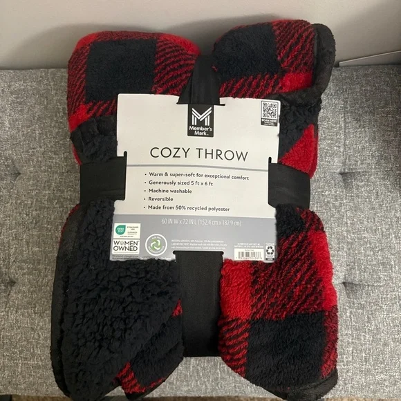 Member's Mark Red and Black Cozy Throw Blanket