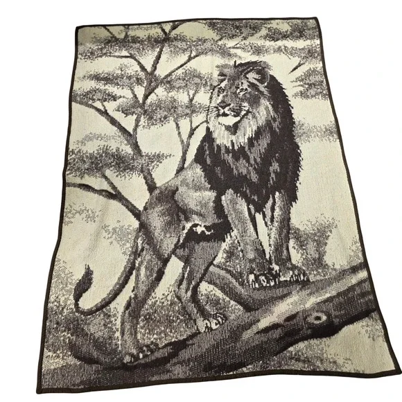 Vintage Lion Throw Blanket Reversible Acrylic Plush Brown‎ Cream 53x72