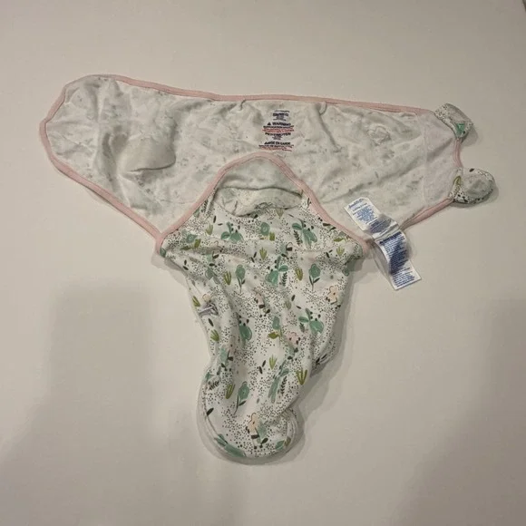 SwaddleMe Original Swaddle Wrap Infant 7-14 lbs Cotton Pink Green Botanical