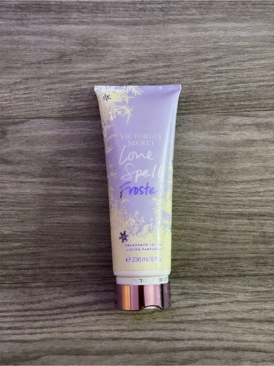 Victoria’s Secret Fragrance Lotion Love Spell Frosted 236ml/8 Fl Oz NEW/SEALED