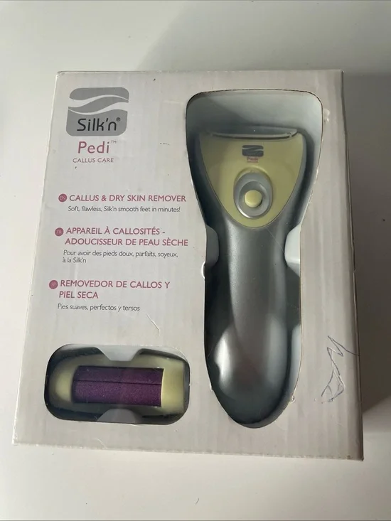 Silk'N Pedi FEET Callus Care and Dry Skin Remover  Polish Smooth