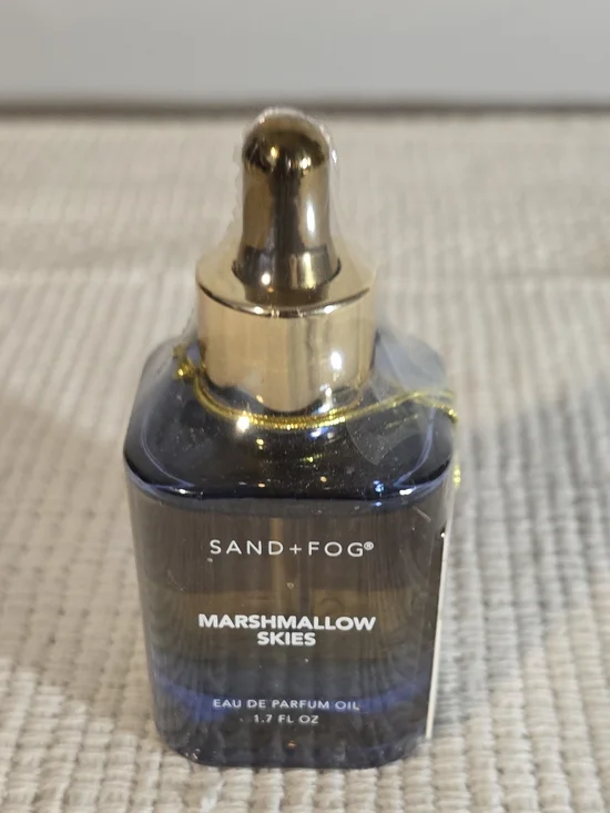 SAND+FOG Marshmallow Skies Bath & Body Moisturizer Oil — Deep Blue