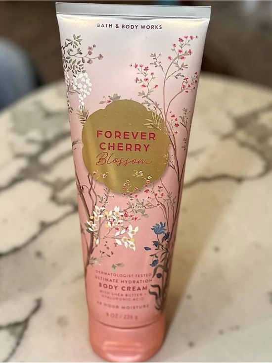 Bath & Body Works Forever Cherry Blossom Body Cream - Pink & Gold