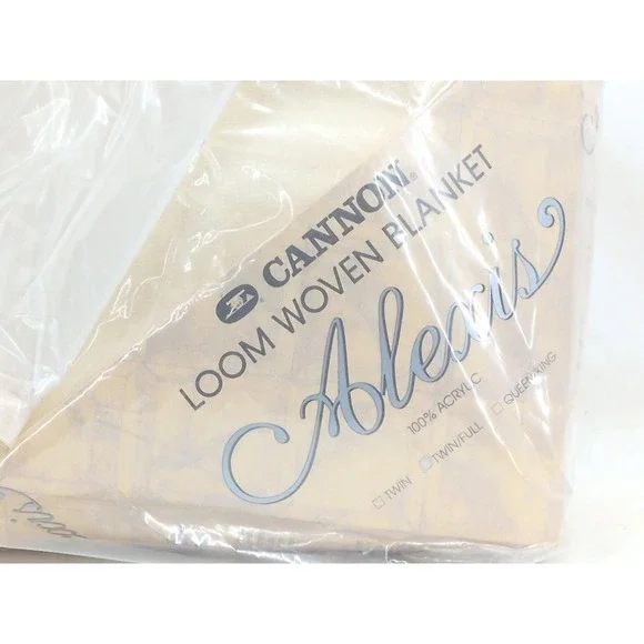 VINTAGE ALEXIS CANNON LOOM WOVEN IVORY WHITE BLANKET BEDROOM TWIN/FULL 72