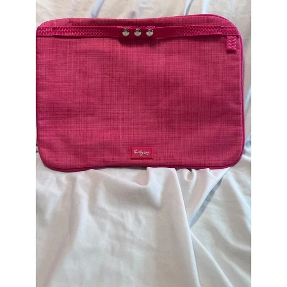 Thirty-One Pink Textured‎ Zip Pouch Organizer Travel Bag Case Snap on bag