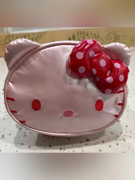 Hello Kitty Pink Cosmetic Bag‎ with Red Polka Dot Bow