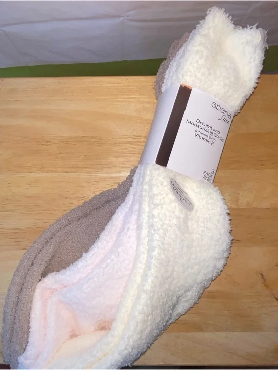 Apana Plush Moisturizing Socks - White, Cream & Taupe