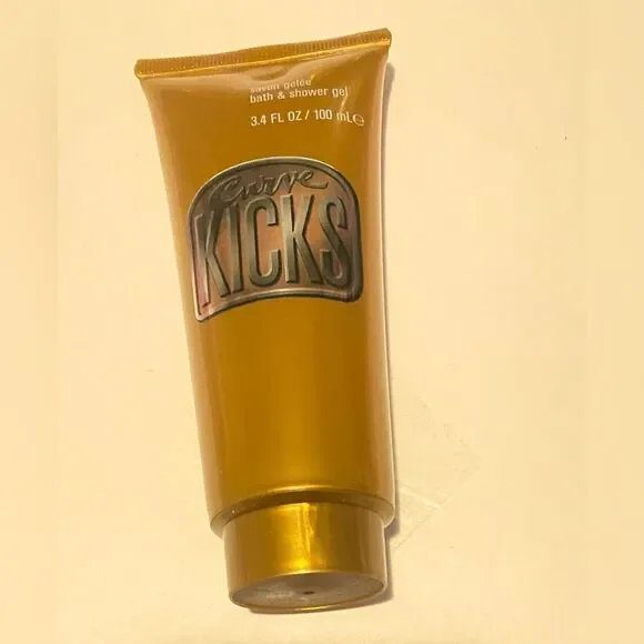 🛍️Curve KICKS By Liz Claiborne 3.4FLOZ/100ml💥