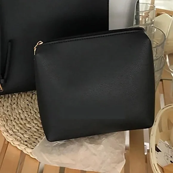 Bird in Bag Minimalist Black PU Cosmetics Travel Pouch Bag with Gold Zipper
