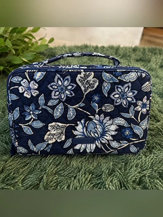 Vera Bradley Falling Flowers Deluxe Travel Organizer Cosmetic Case