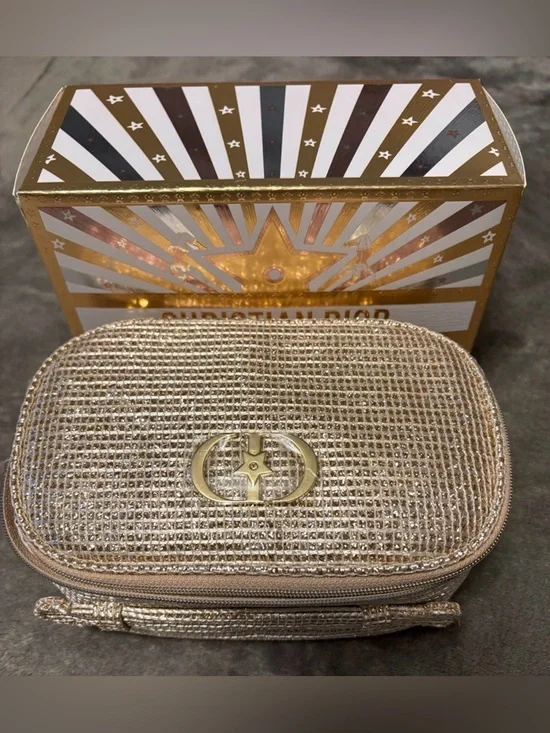 Dior Beauty✨💛💛⭐️GWP Gold Metallic Woven Cosmetic Pouch with CD Emblem