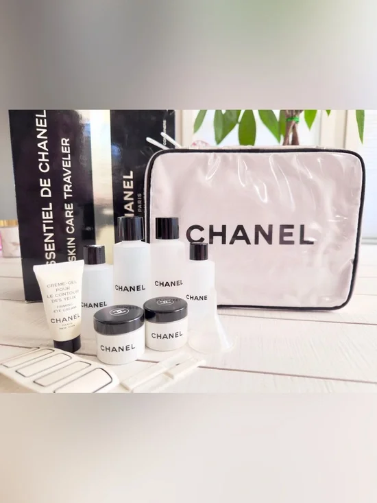 Chanel Makeup Traveler Cosmetics Toiletries Bag