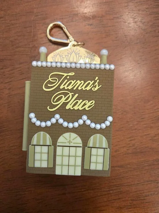 Bath & Body Works Disney PrincessTiana's Place Pocketbac Hand Sanitizer Holder