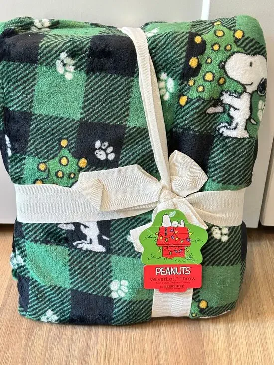 Snoopy Green Houndstooth Throw Blanket NEW Peanuts
