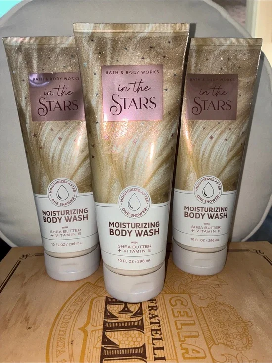 Bath & Body Works In The Stars Moisturizing Body Wash - Gold & Pink Accents