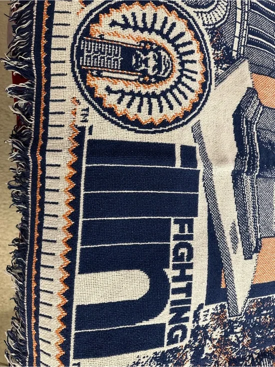RARE University of Illinois Illini Woven Throw Blanket with Chief symbol