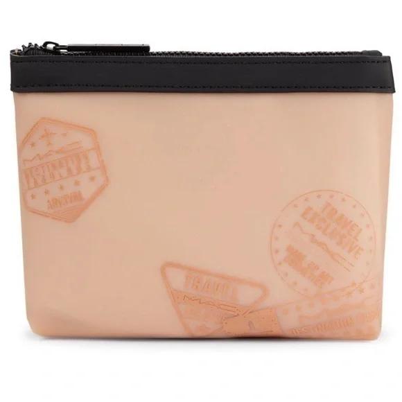 MAC Traveling small bag