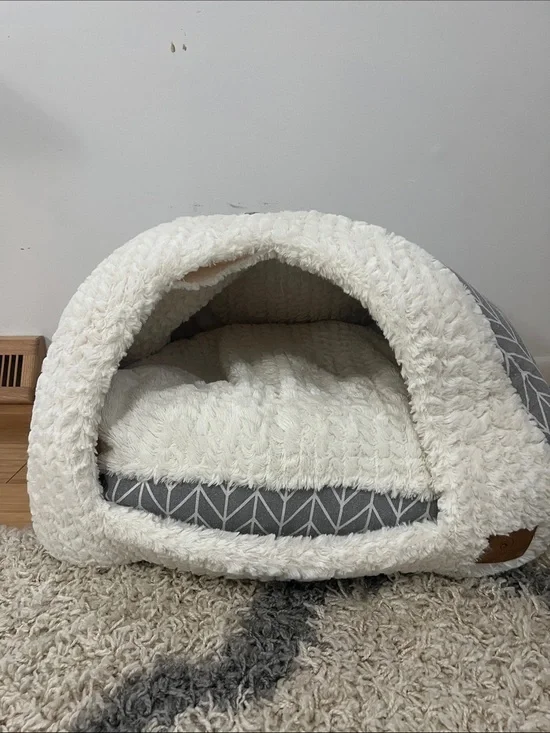 Plush White & Gray Cozy Pet Cave Bed