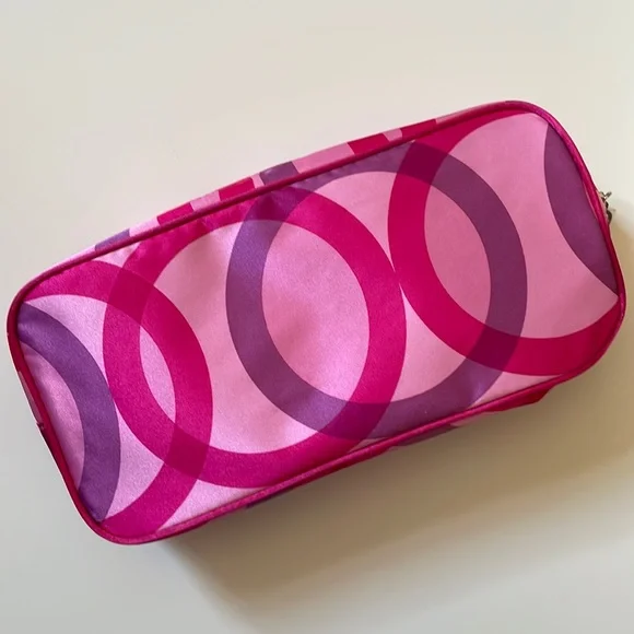 💄👛 2/$15 or 3/$20 Clinique Cosmetic Bag (NWOT)