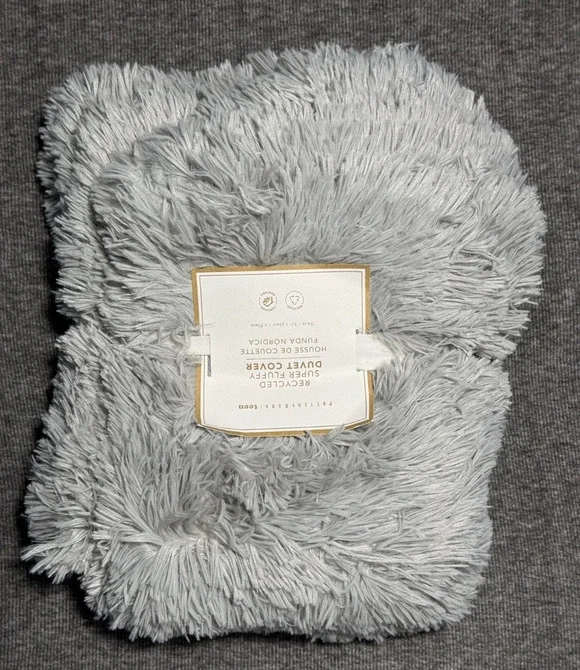 Pottery Barn Teen Recycled Super Fluffy Duvet Cover Twin 68x86 - Gray