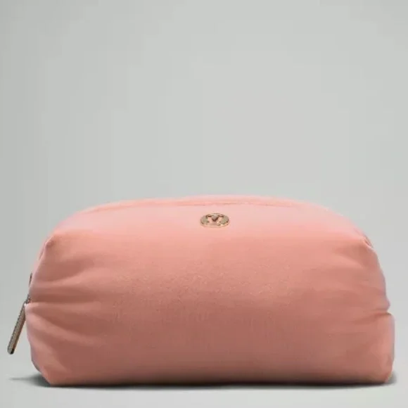 NWT Lululemon Athletica Feeling Ready Mini Velour Pouch in Pastel Pink