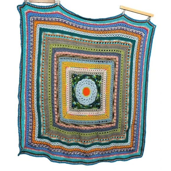 Vintage granny Knit Blanket