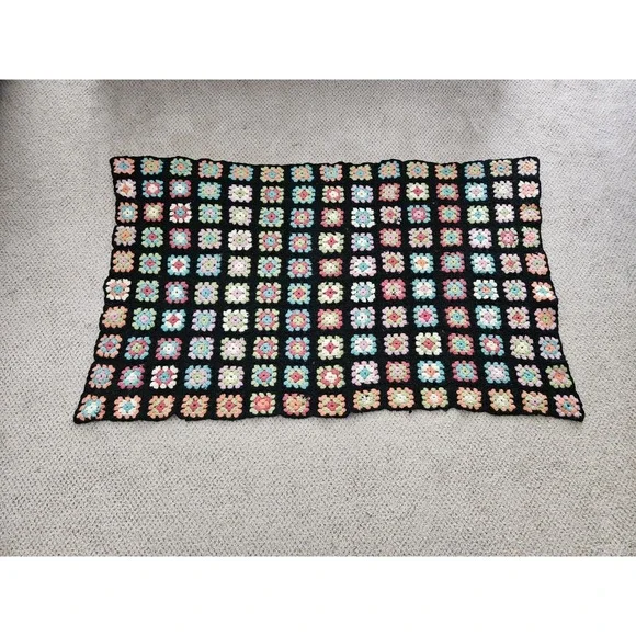 Vtg Granny Square Colorful Handmade Crochet Afghan Throw Blanket 32