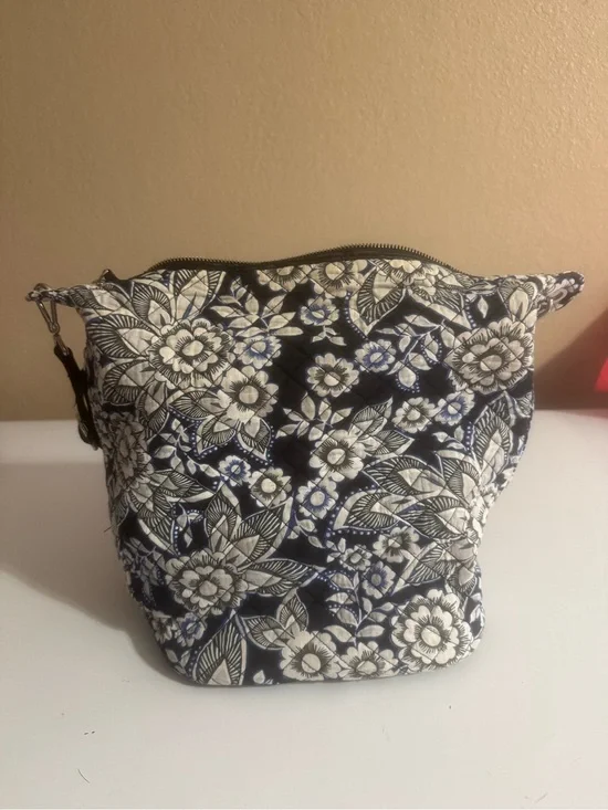Vera Bradley Pocketbook