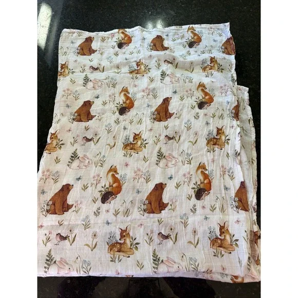 Ivy & Ever Organic Cotton Muslin Swaddle Australian Baby Animals Floral Blanket