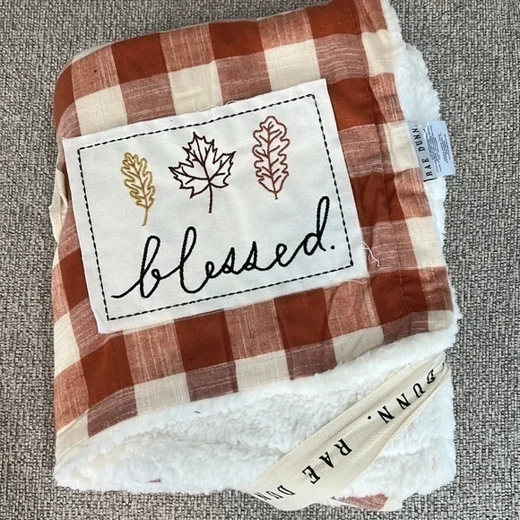 Rae Dunn - ‘Blessed/Leaves’ Rust Plaid/Sherpa throw. NWT. *Last One!