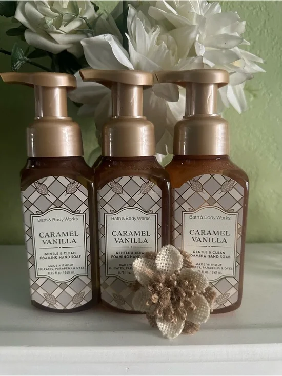 Bath & Body Works Caramel Vanilla Gentle & Clean Foaming Hand Soap - Cream (3)PC