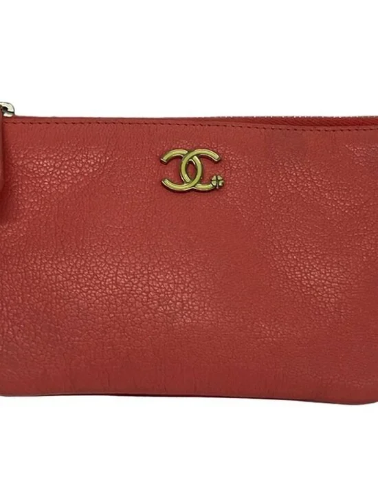 CHANEL CC+ Petite Camellia Pink Leather Pouch