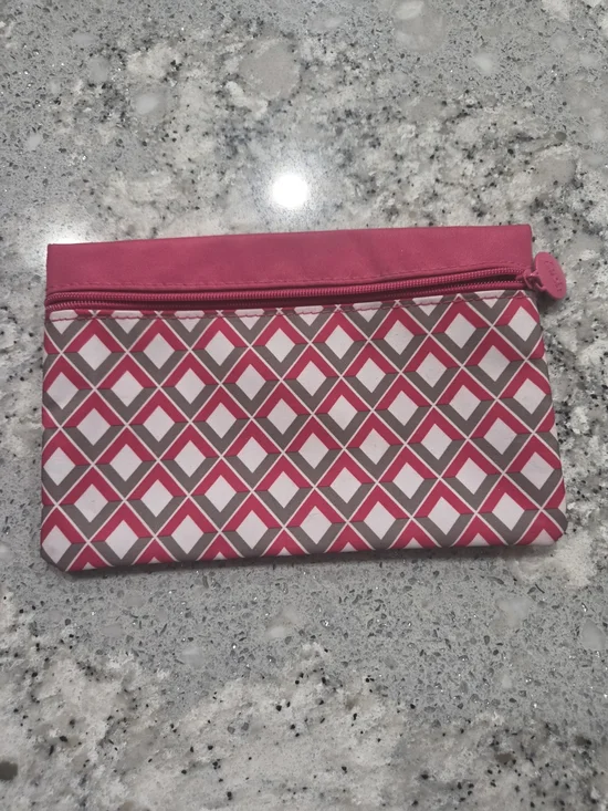 ipsy Pink and Gray Geometric Cosmetic Pouch
