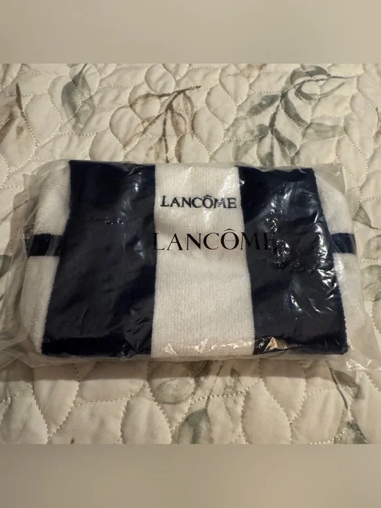 💙 NWT Lancôme Navy & White Striped French Terry Cosmetic Bag 💙