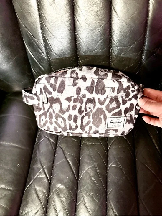 Herschel leopard print toiletry travel bag