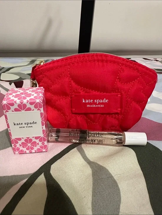 kate spade Red Quilted Cosmetic Pouch/Coin Case with Sample Perfumes