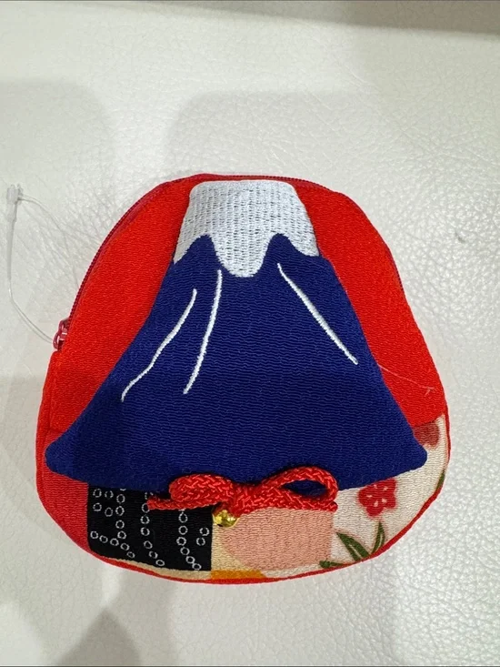 Mt.Fuji Zippered Coin /Cosmetic purse -Brand New