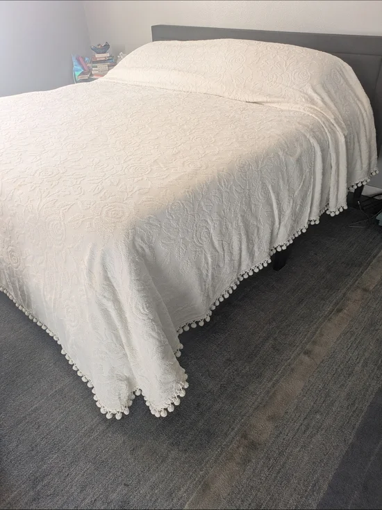 Vintage Cream King Chenille Cotton Comforter - Neutral Bedding