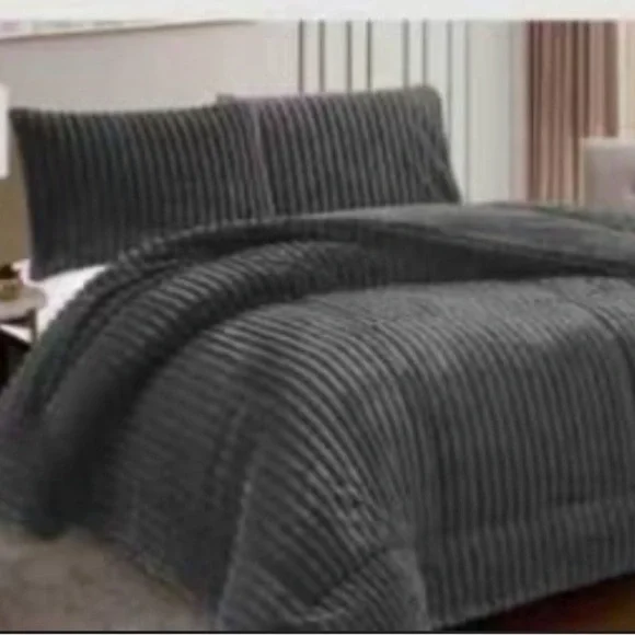 Elegant Charcoal Comforter Set