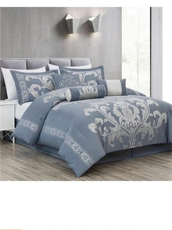 Chezmoi Collection Oversized Bedspread 118x106, Jacquard Matelasse Floral Damask