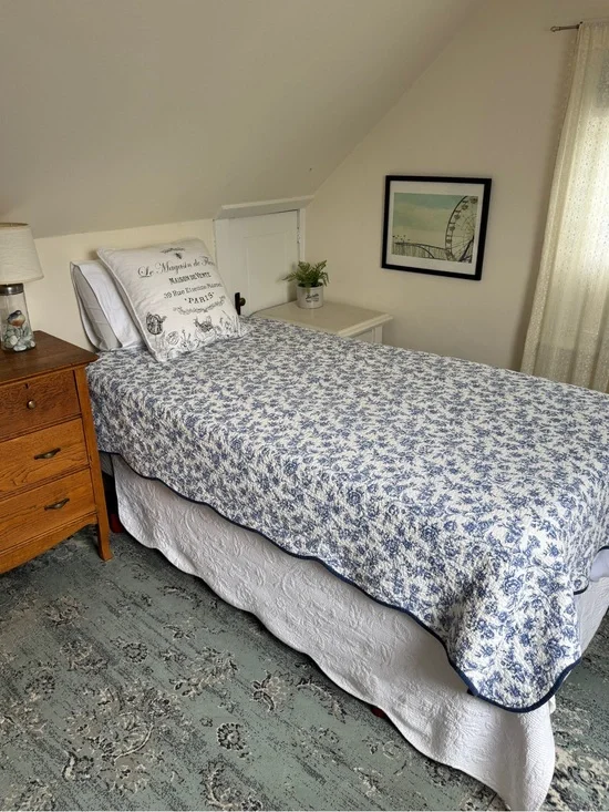 Quilted Reversible Coverlet
