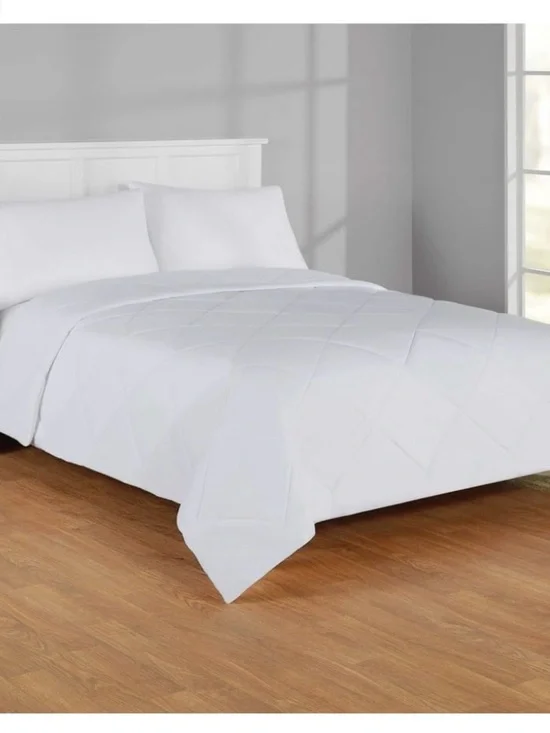 Mainstays Reversible Microfiber Comforter, White, Full/Queen