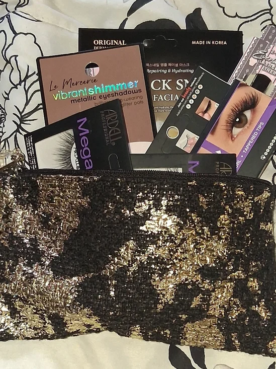 Make Up/ Lash Bundle Sequin Zip Clutch Bag - Black & Gold