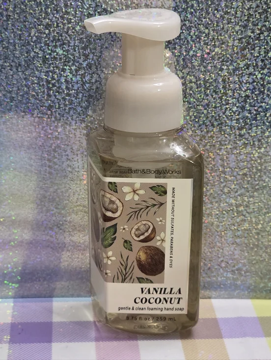 Bath & Body Works Vanilla Coconut Foaming Hand Soap 8oz NEW